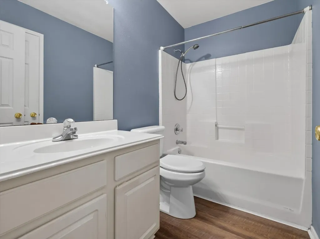 1901 Le Sage Court Denton TX 76208