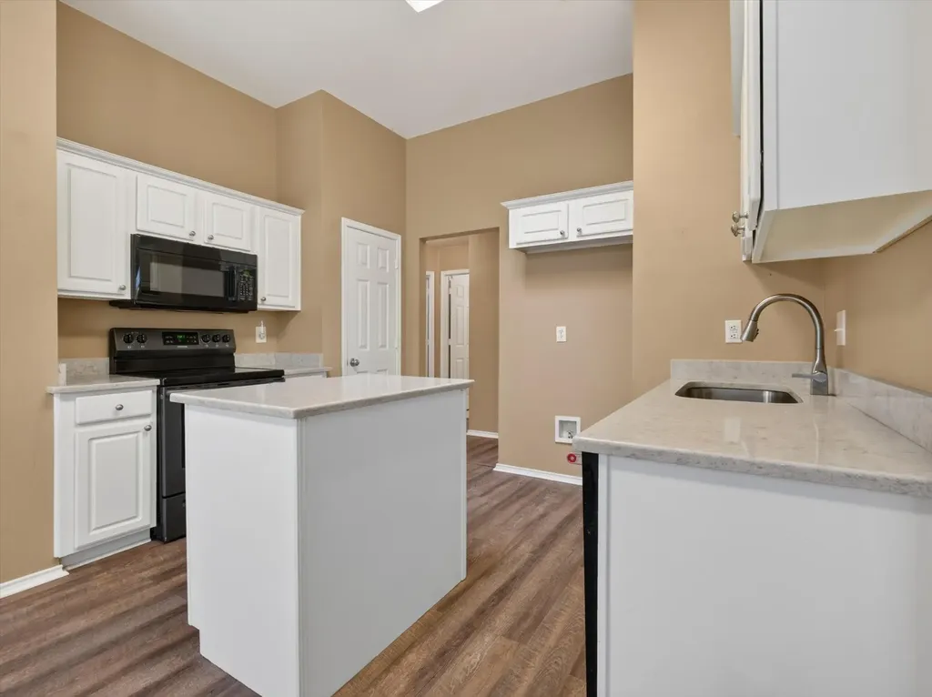 1901 Le Sage Court Denton TX 76208