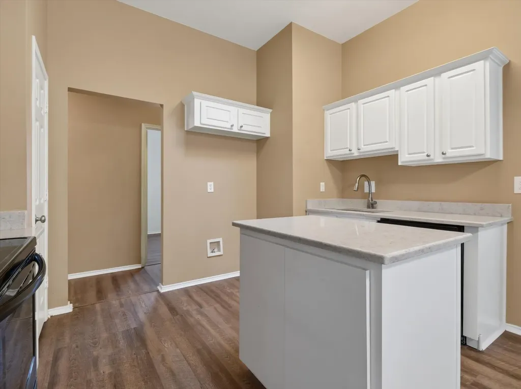1901 Le Sage Court Denton TX 76208