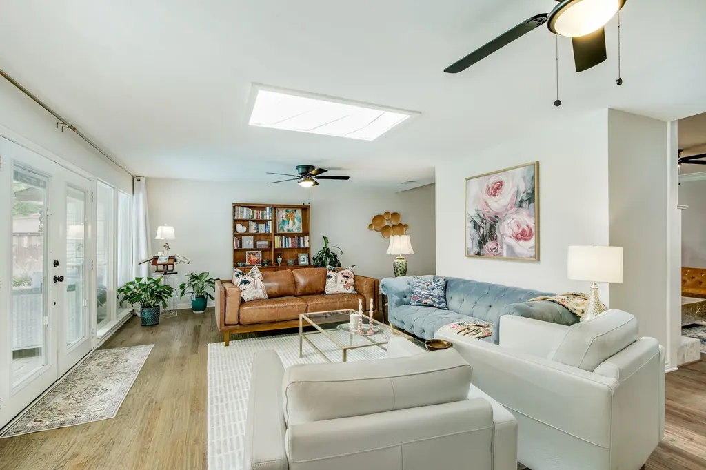 2703 W Prairie Creek Drive Richardson TX 75080