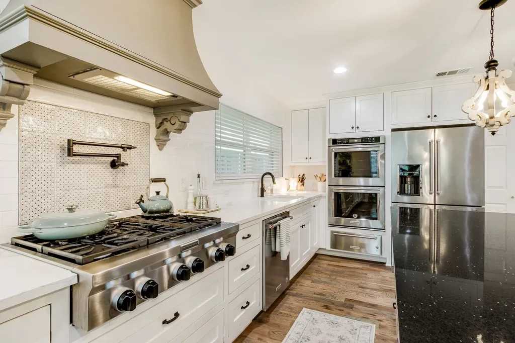 2703 W Prairie Creek Drive Richardson TX 75080