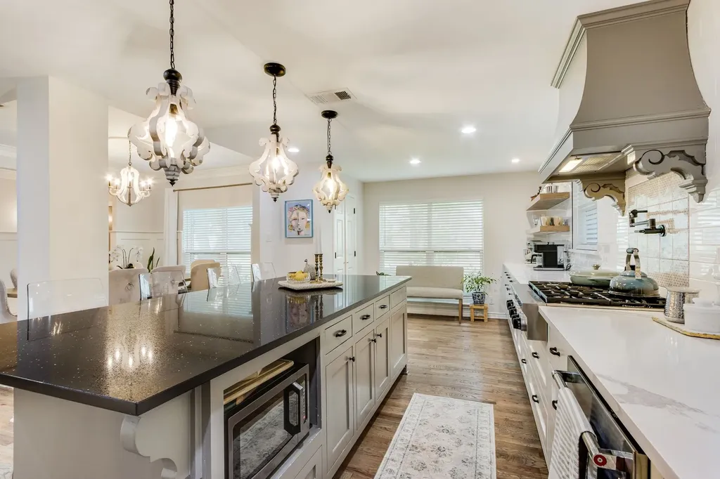 2703 W Prairie Creek Drive Richardson TX 75080