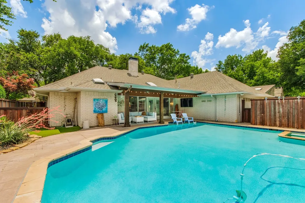2703 W Prairie Creek Drive Richardson TX 75080