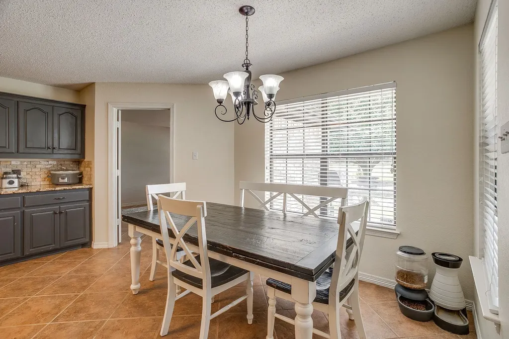 1050 Hampel Road Palmer TX 75152