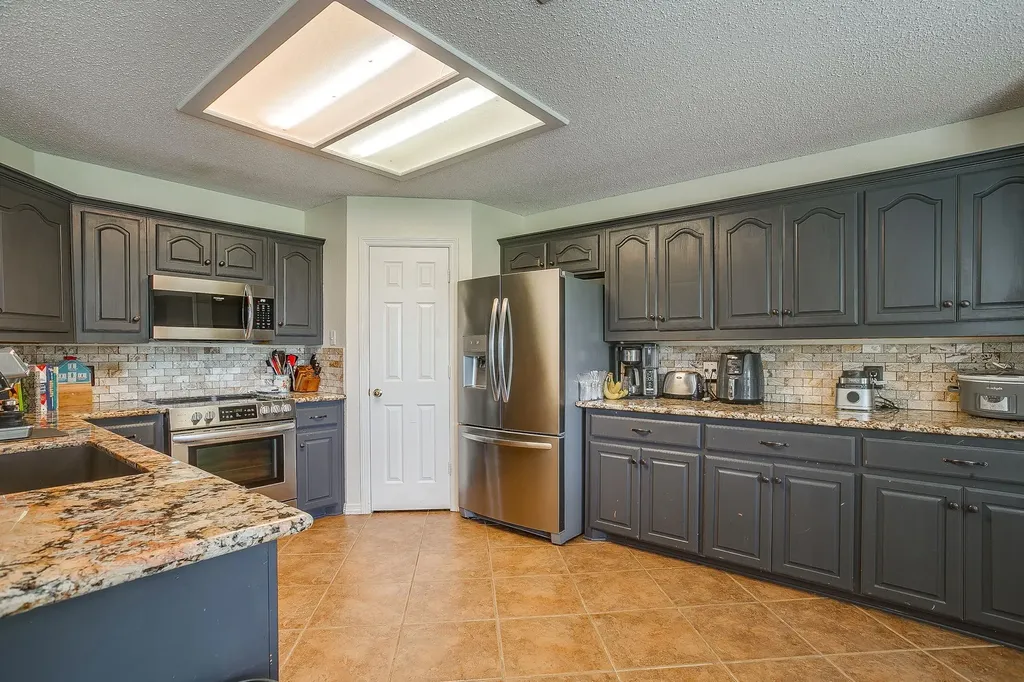 1050 Hampel Road Palmer TX 75152