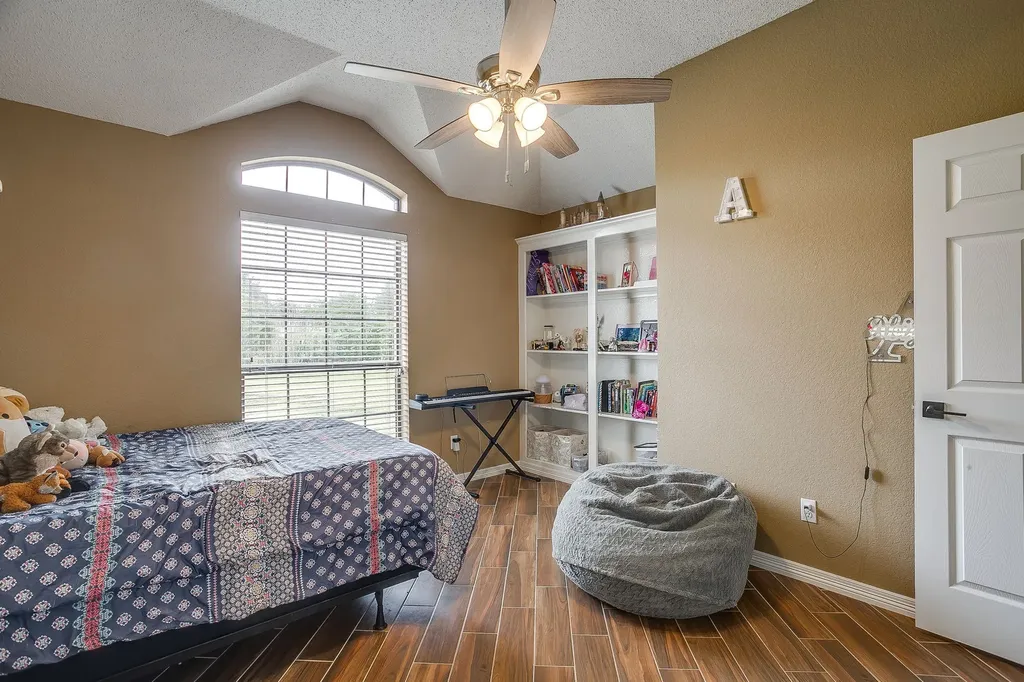 1050 Hampel Road Palmer TX 75152