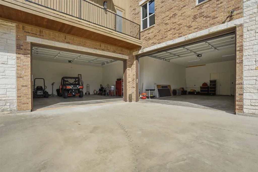 9310 Bellechase Road Granbury TX 76049