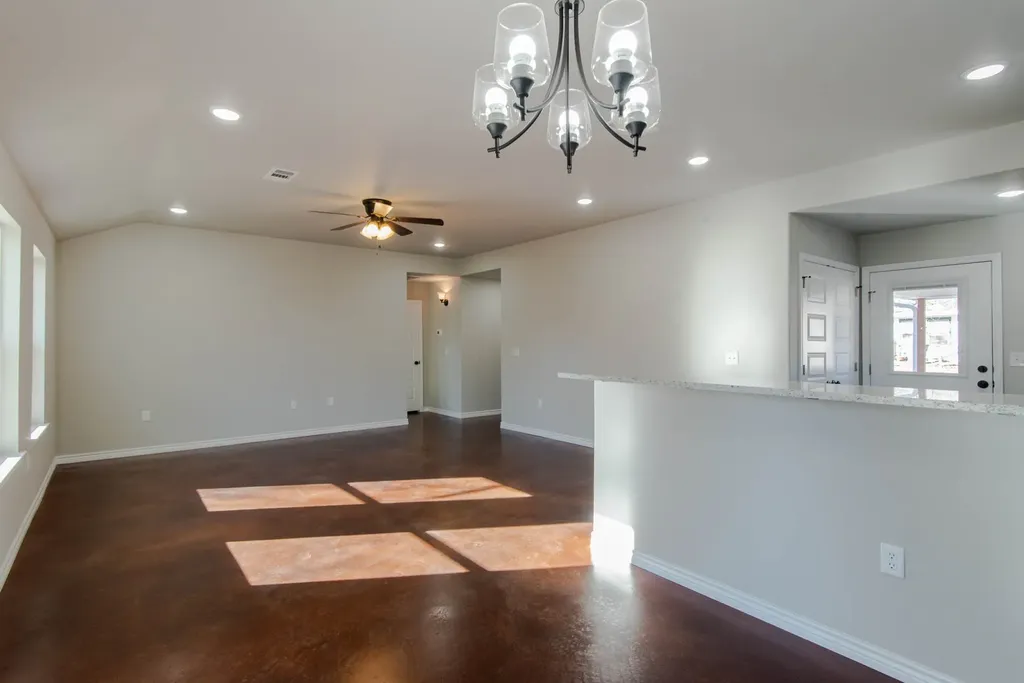 806 E 12th Street Bonham TX 75418