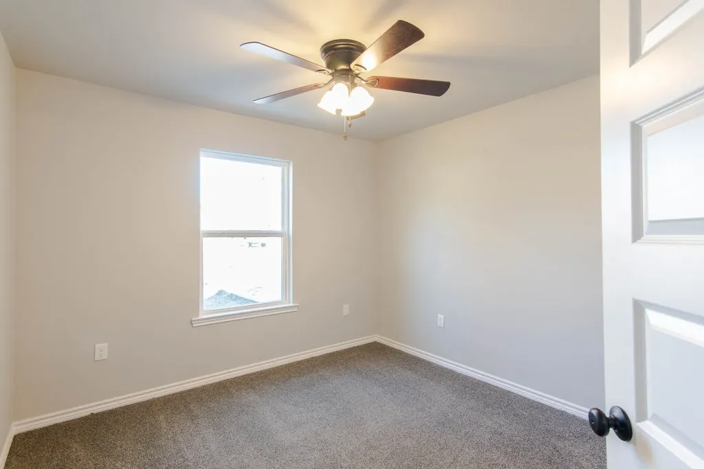 806 E 12th Street Bonham TX 75418