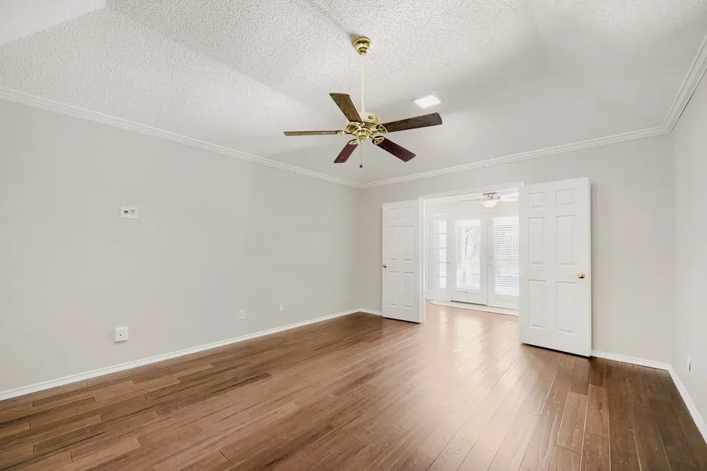 10104 Stoneleigh Drive Benbrook TX 76126