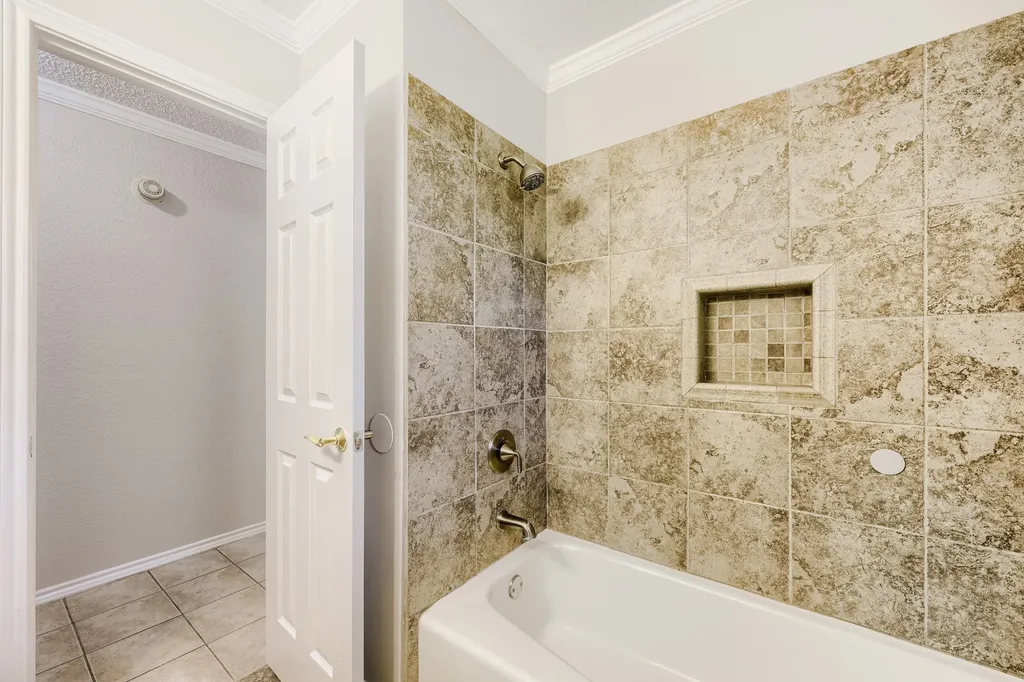 10104 Stoneleigh Drive Benbrook TX 76126