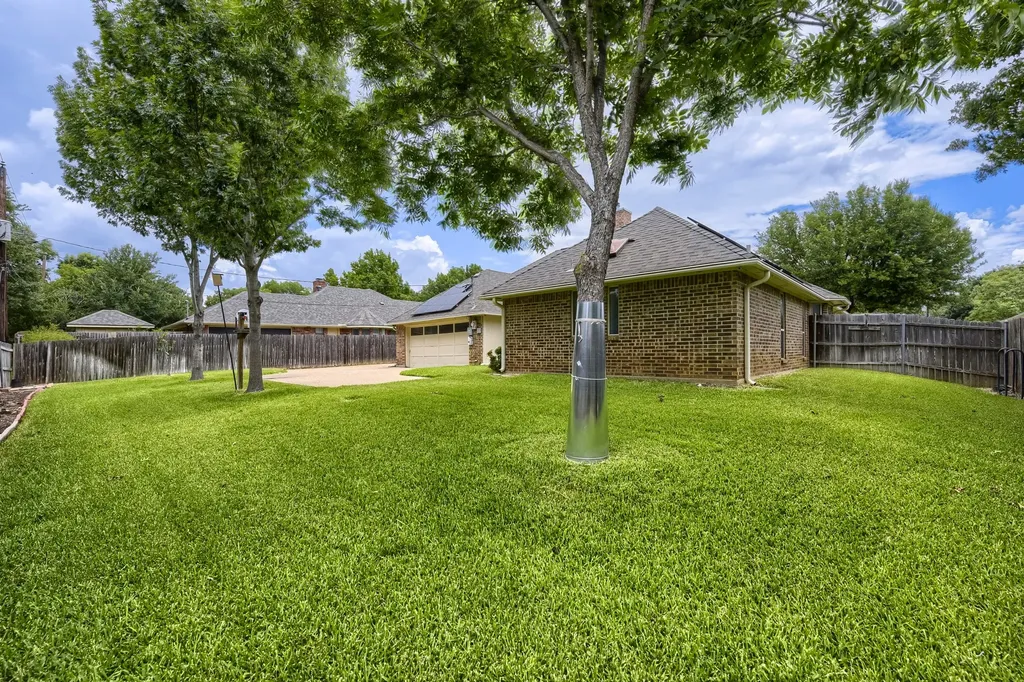 11 Kim Court Mansfield TX 76063