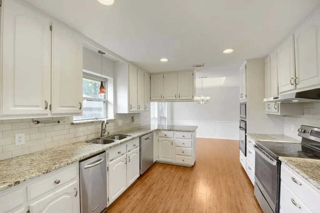 11 Kim Court Mansfield TX 76063