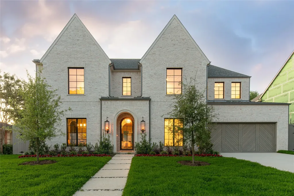 Dallas TX, 3957 Gaspar Drive