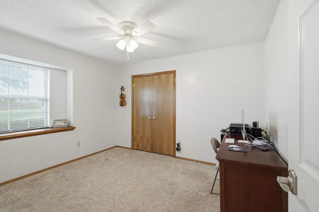 521 W Louella Drive Hurst TX 76054