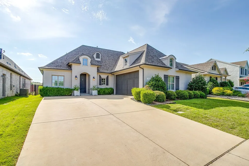 110 Parkview Drive Aledo TX 76008
