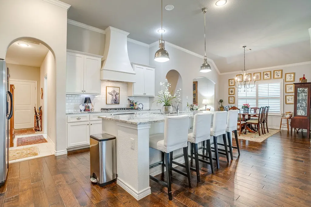 110 Parkview Drive Aledo TX 76008