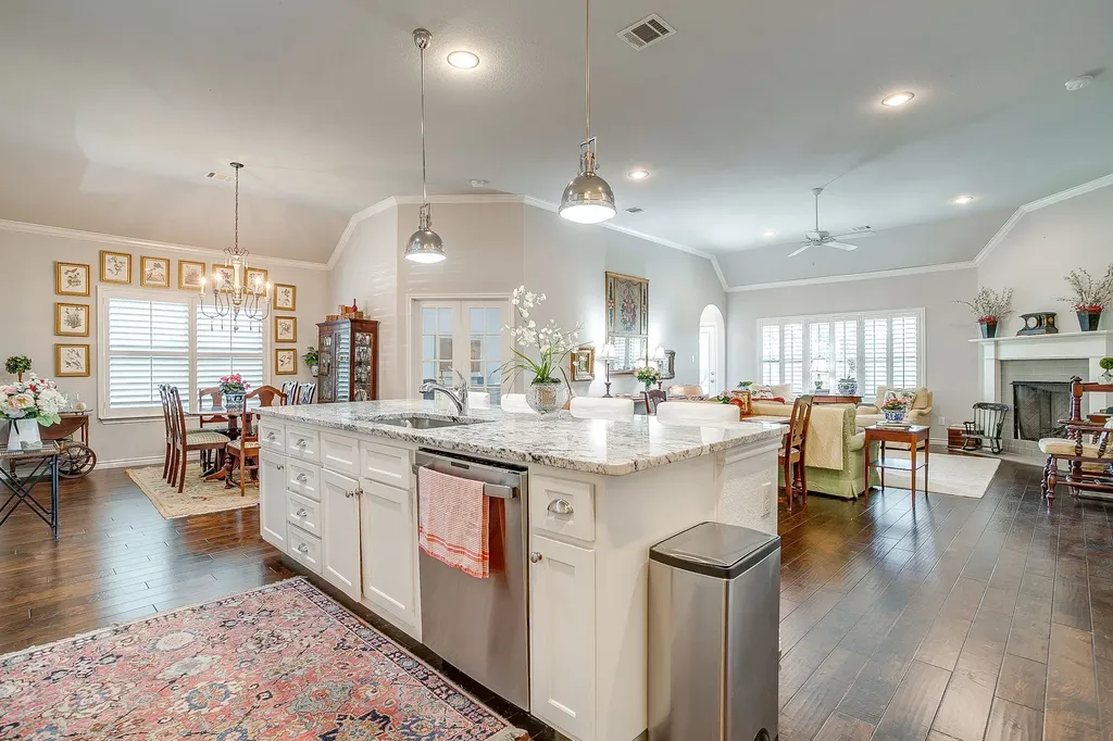 110 Parkview Drive Aledo TX 76008
