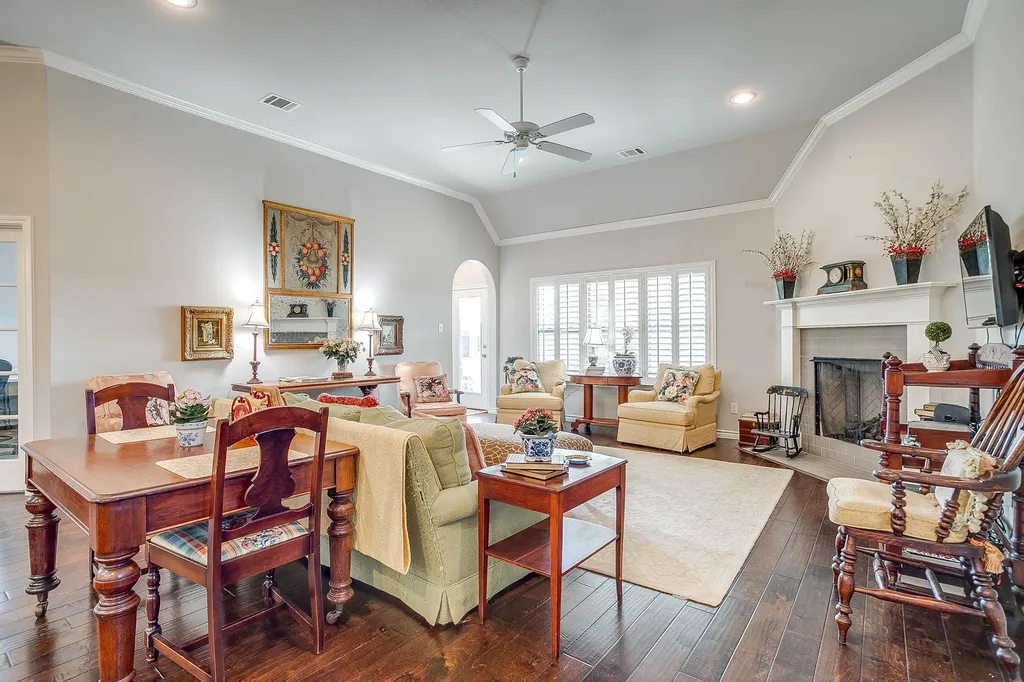 110 Parkview Drive Aledo TX 76008
