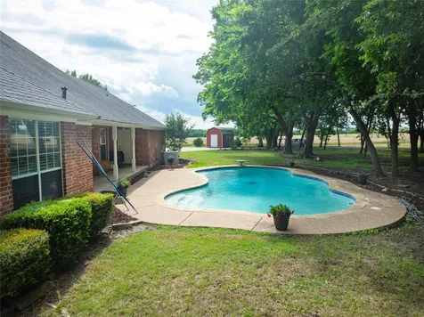 462 County Road 3335 Ladonia TX 75449