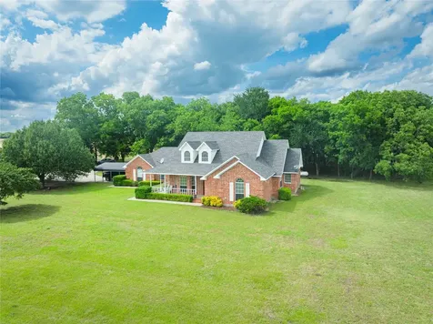 462 County Road 3335 Ladonia TX 75449