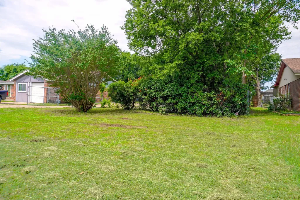 220 Coury Road Everman TX 76140