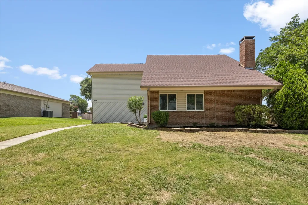 1600 Hartford Drive Carrollton TX 75007