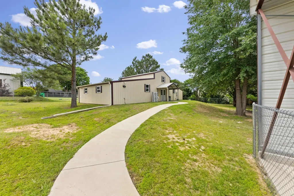 10160 Lynn Lane Wills Point TX 75169