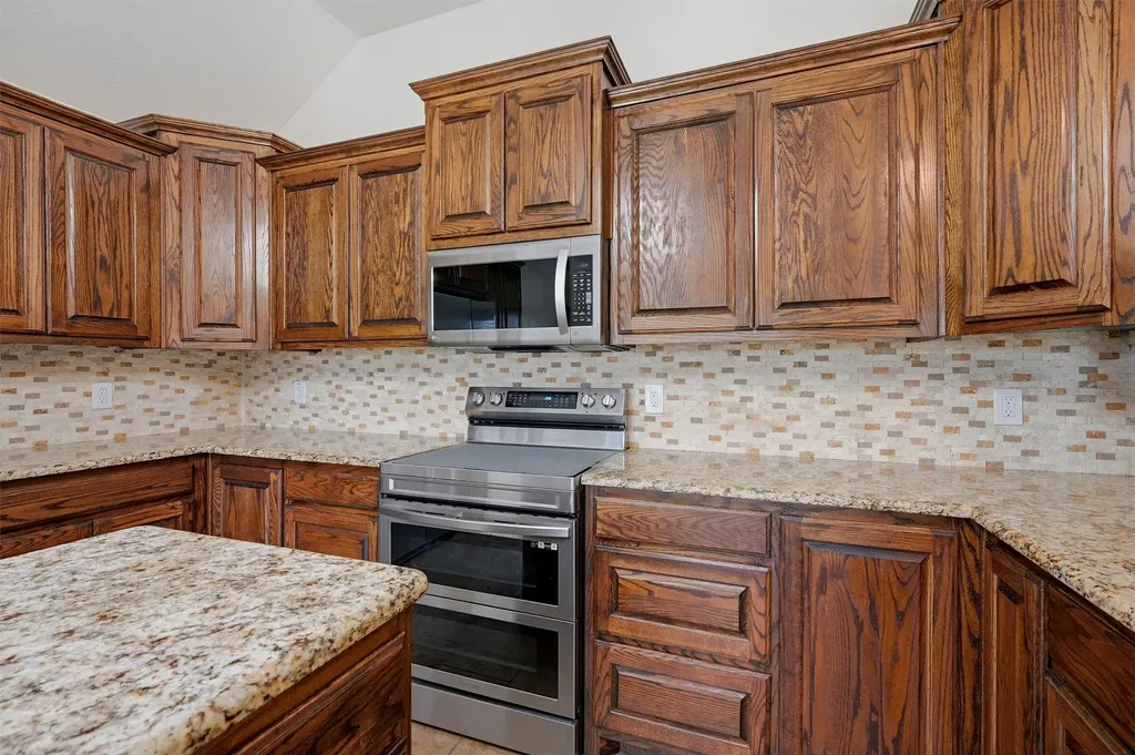 806 Birch Circle Van Alstyne TX 75495
