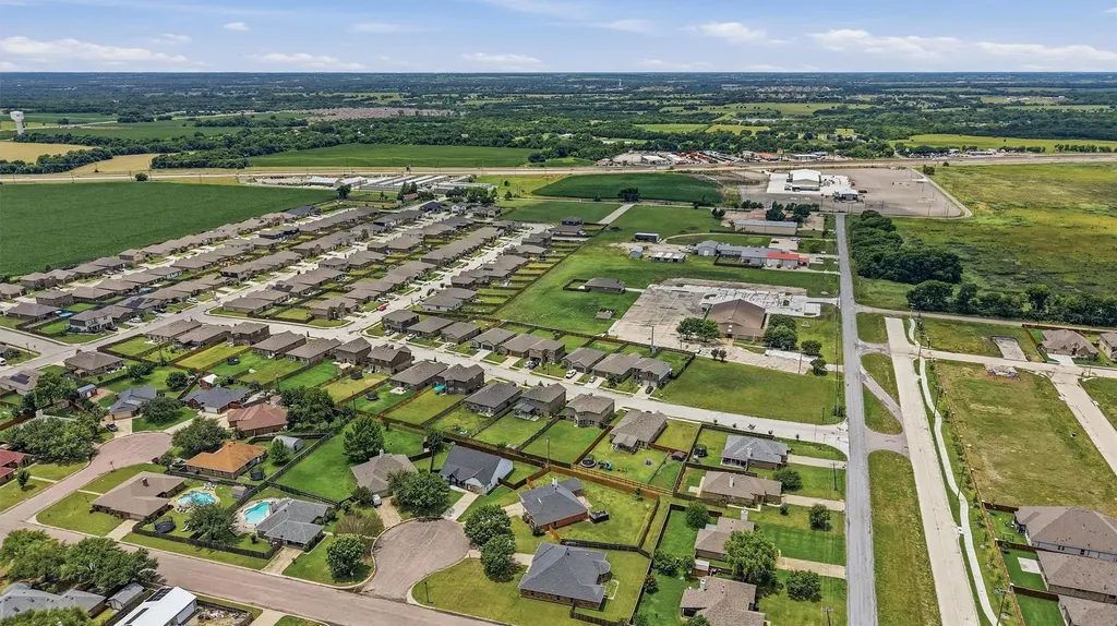 806 Birch Circle Van Alstyne TX 75495