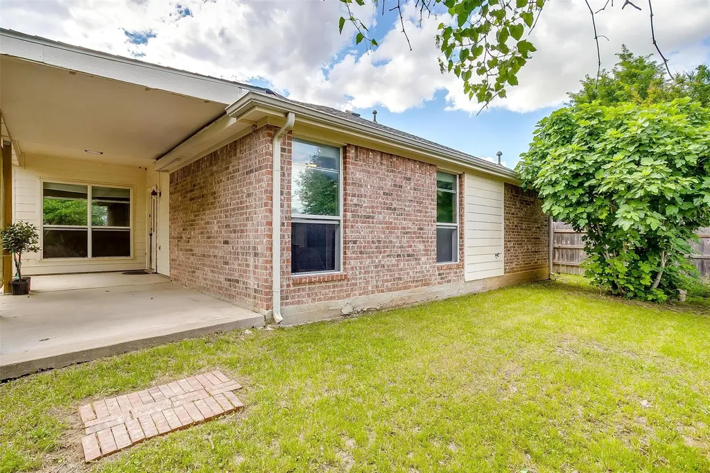 12217 Shadow Wood Trail Fort Worth TX 76028