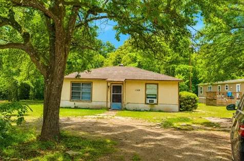 1508 Highway 135 Overton TX 75684