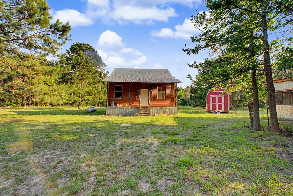 2874 An County Road Palestine TX 75803