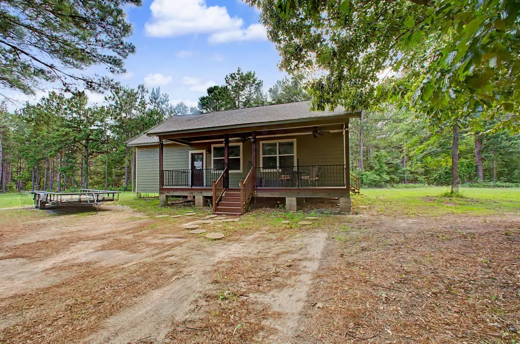 2874 An County Road Palestine TX 75803