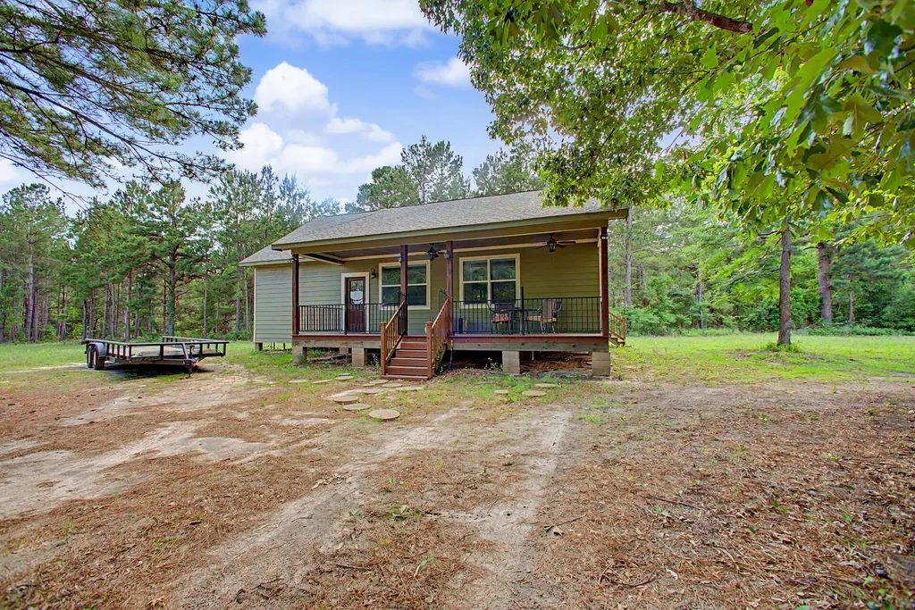 2874 An County Road Palestine TX 75803