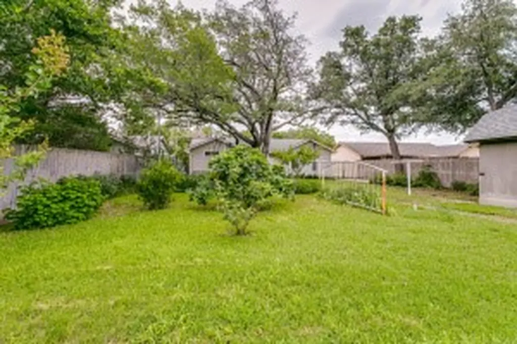 1748 Fagan Drive Blue Mound TX 76131