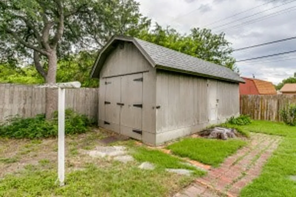 1748 Fagan Drive Blue Mound TX 76131