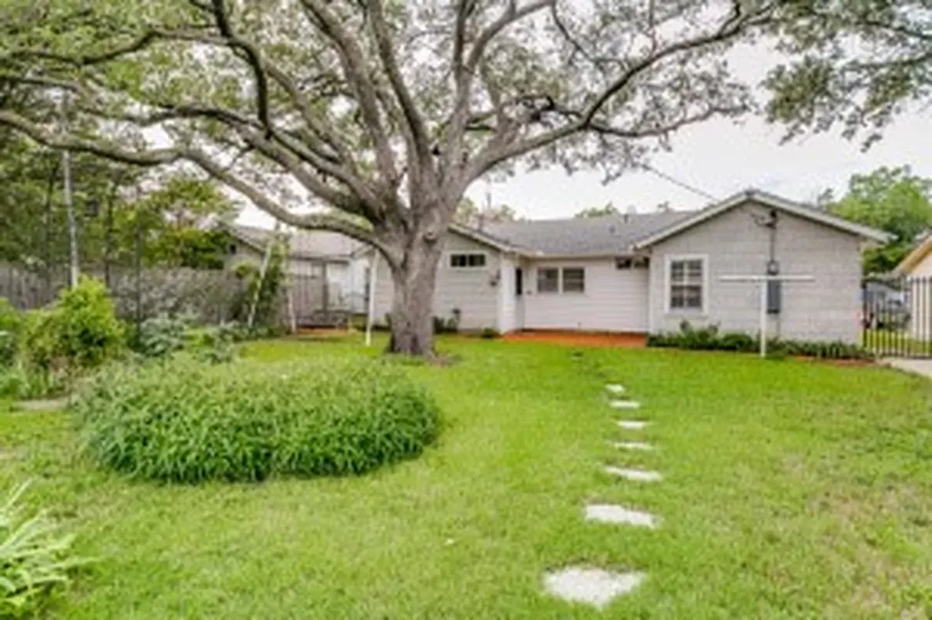 1748 Fagan Drive Blue Mound TX 76131