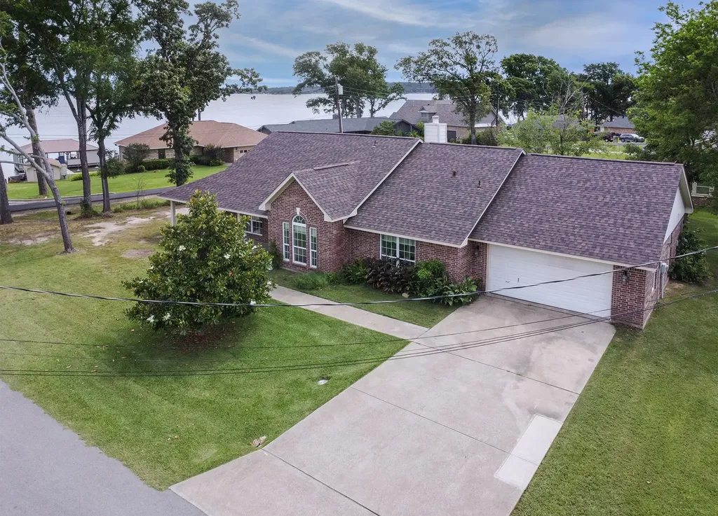 21750 Lakewood Lane Chandler TX 75758