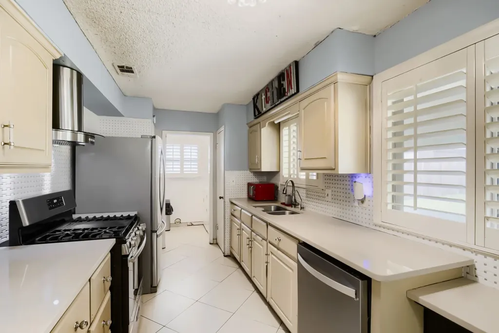 14303 Seminole Street Balch Springs TX 75180