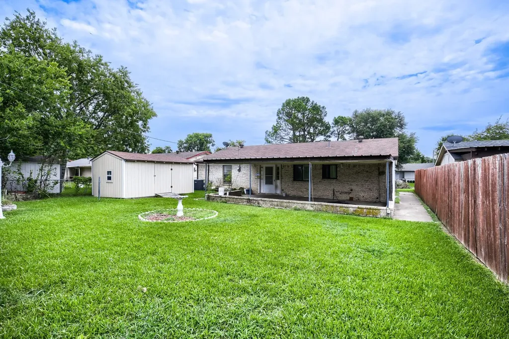 14303 Seminole Street Balch Springs TX 75180