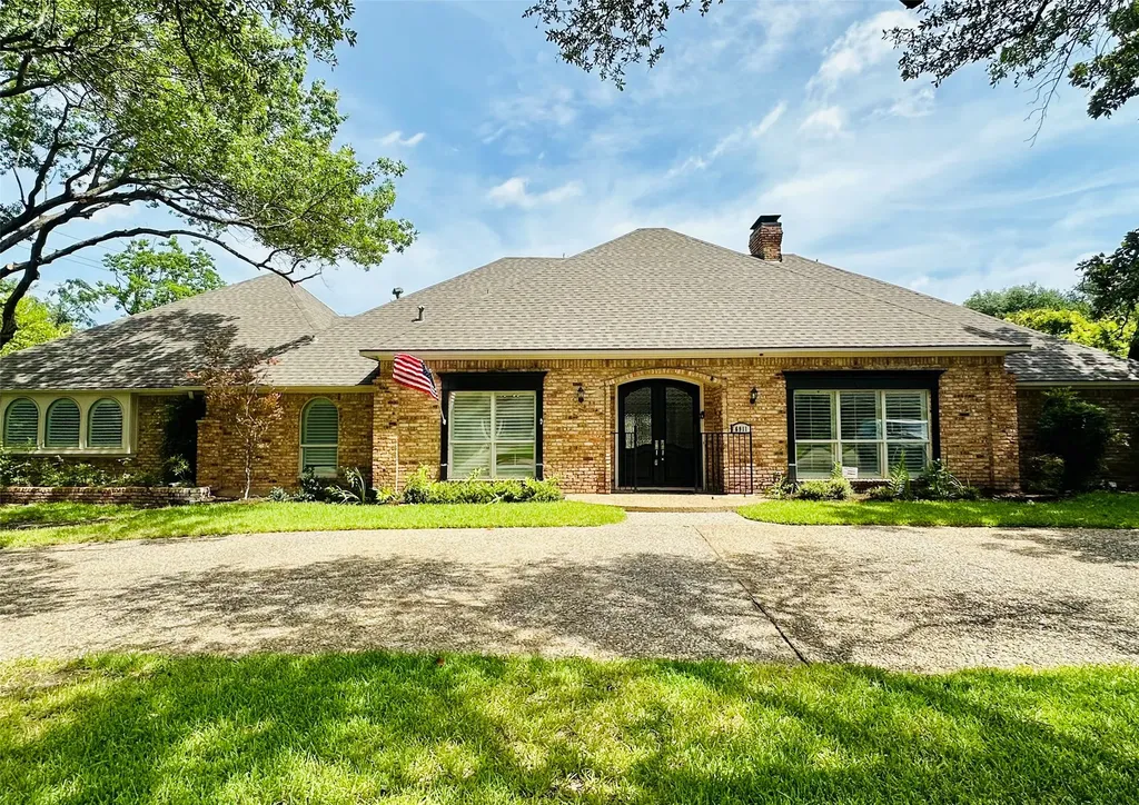 6911 Gateridge Drive Dallas TX 75254