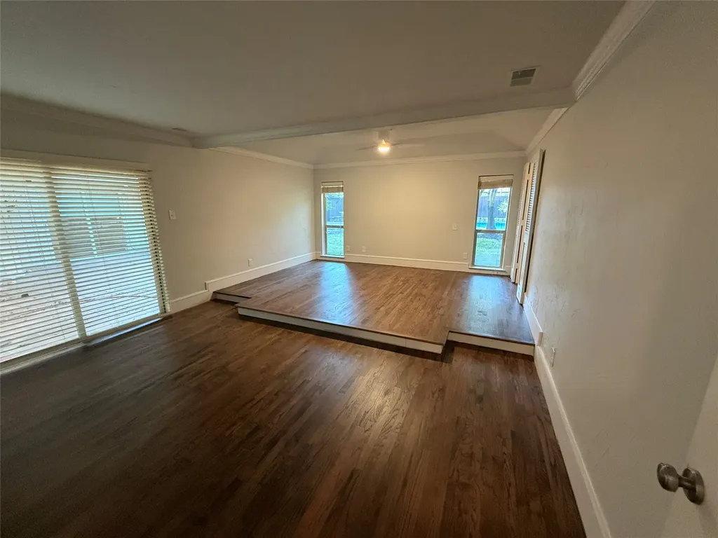 6911 Gateridge Drive Dallas TX 75254