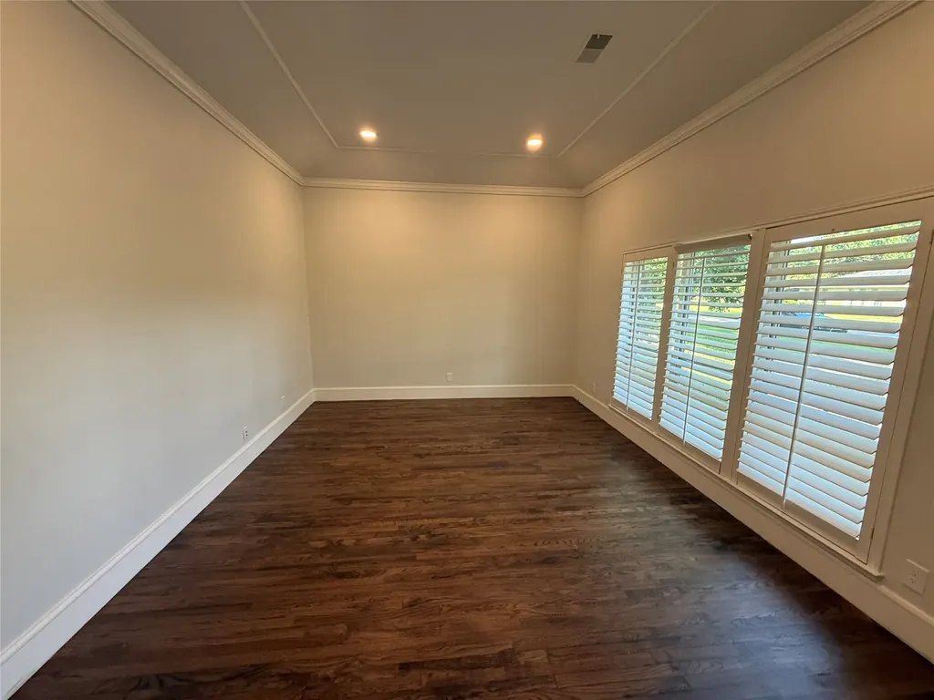 6911 Gateridge Drive Dallas TX 75254