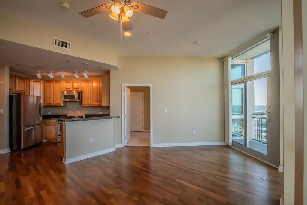 500 Throckmorton Street Fort Worth TX 76102