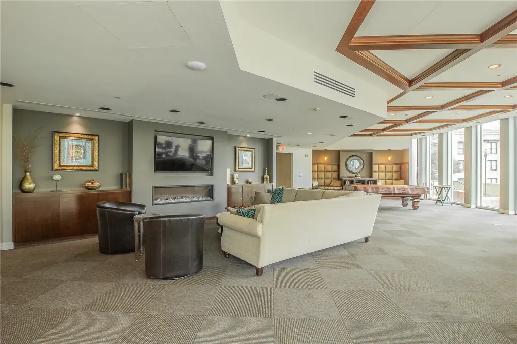 500 Throckmorton Street Fort Worth TX 76102