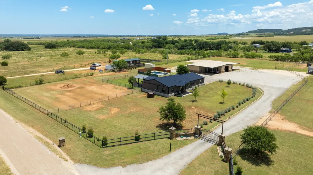625 County Road 274 Tuscola TX 79562