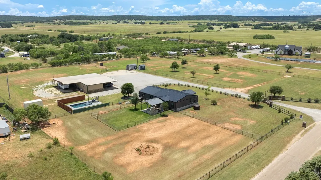 625 County Road 274 Tuscola TX 79562