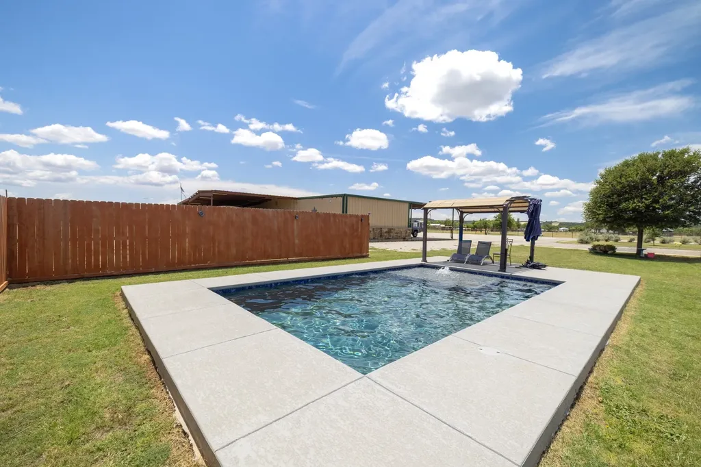 625 County Road 274 Tuscola TX 79562