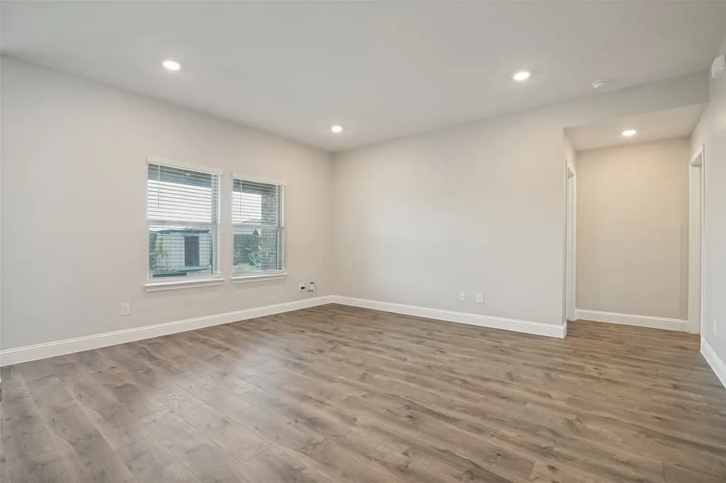 2910 Rowland Drive Seagoville TX 75159
